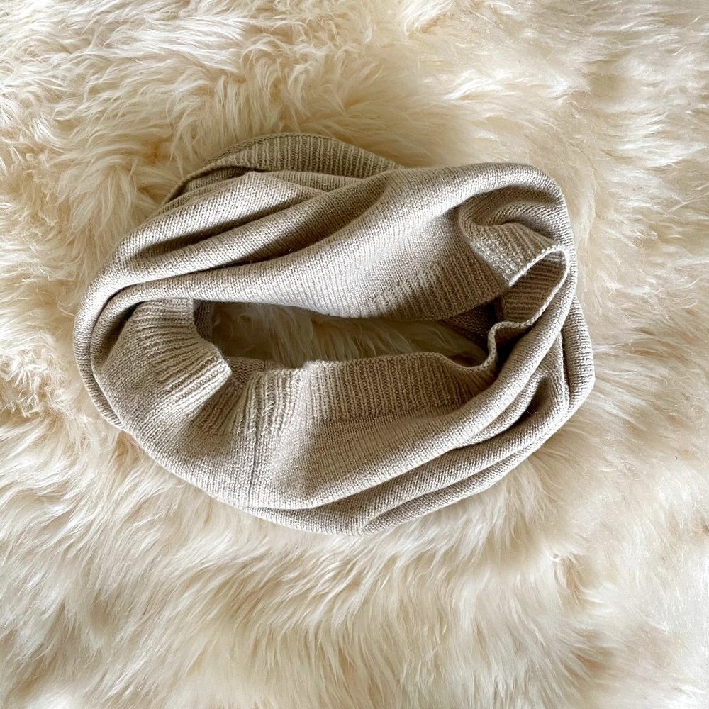 Guess ❓Gold Circular Scarf or Hood
